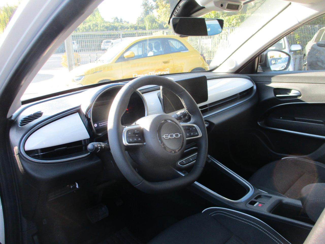 Fiat 600 1.2 hybrid Icon 145cv auto CarPlay/Navi/Camera