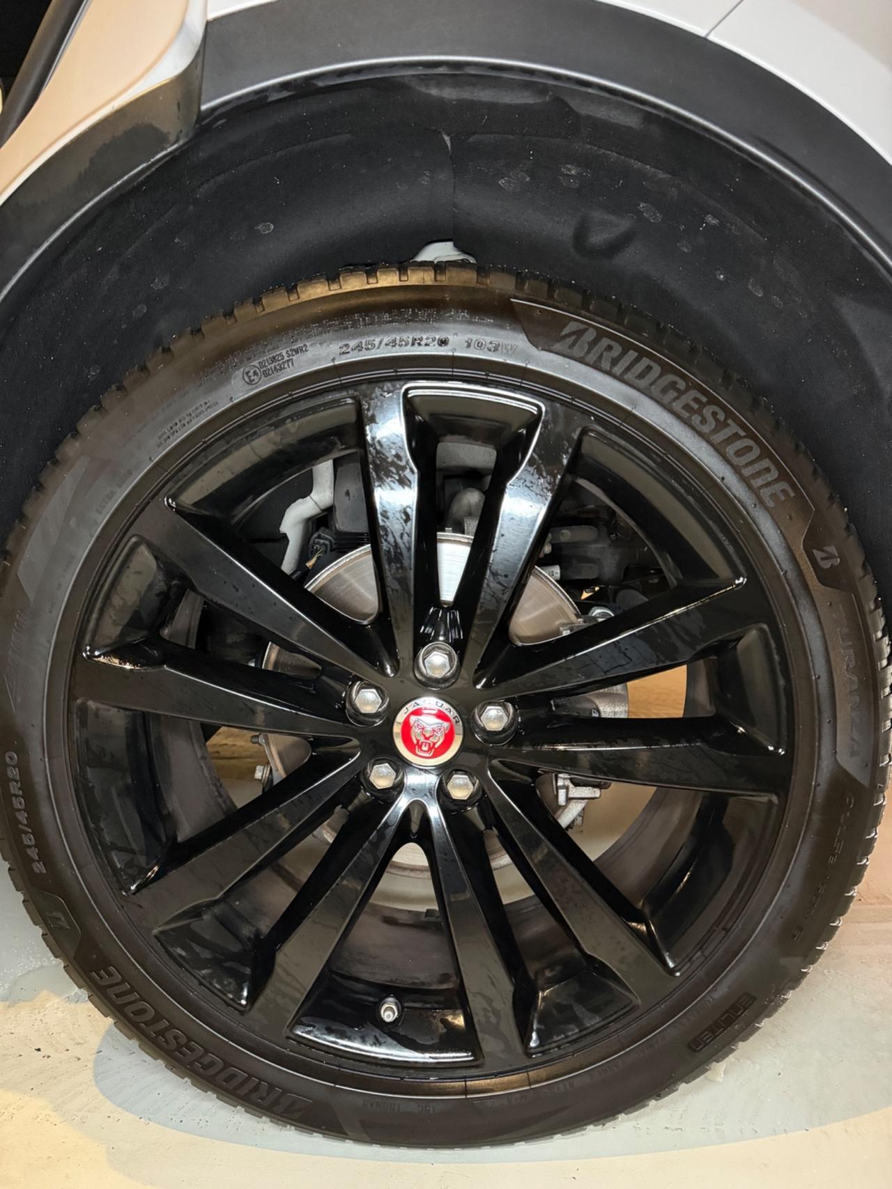 Jaguar E-Pace 2.0D 150 CV R-Dynamic