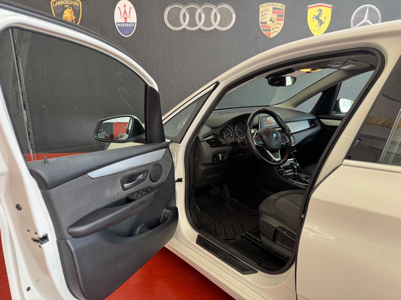 Bmw 2er Active Tourer 216d Luxury