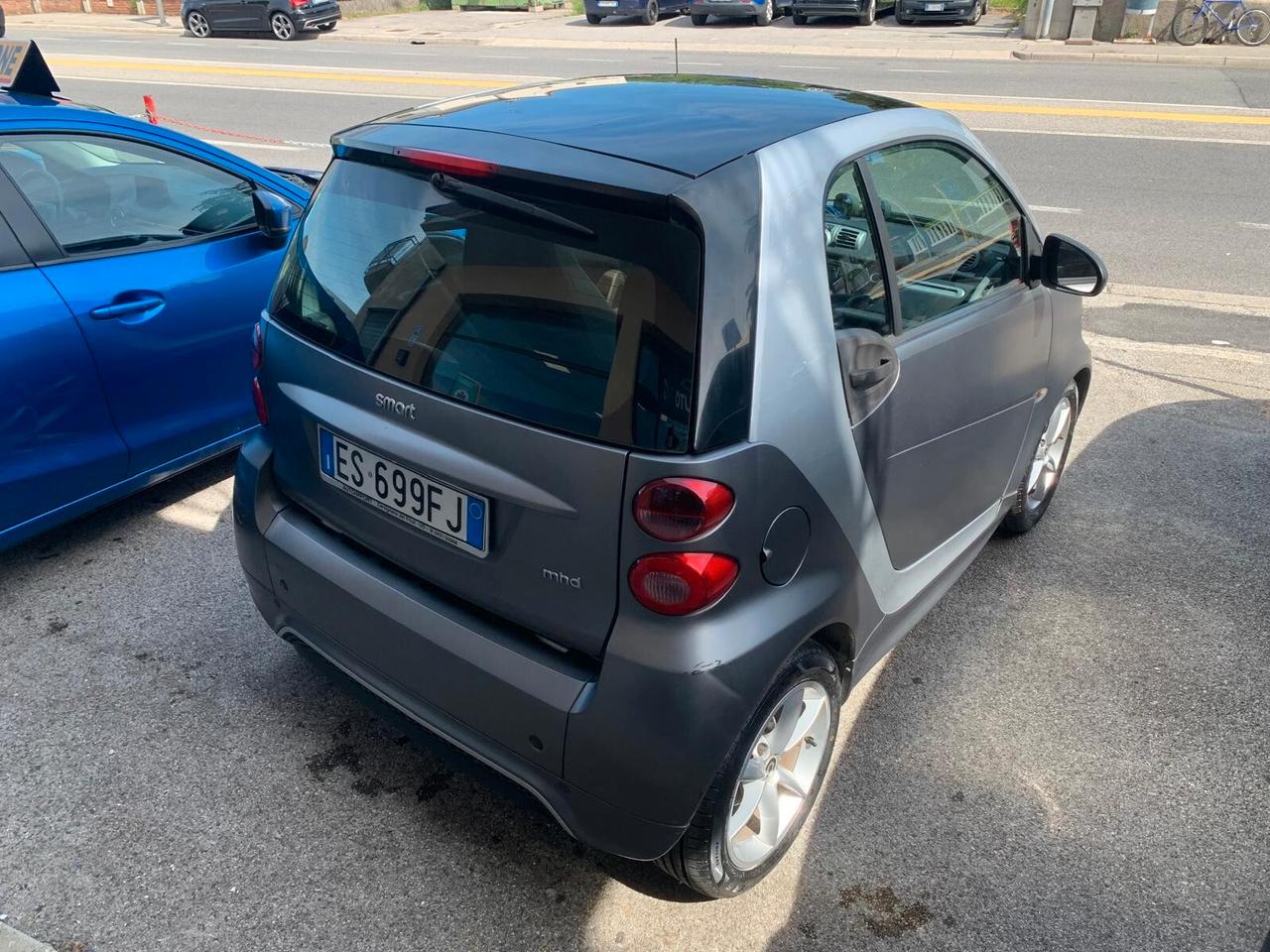 Smart ForTwo 1000 52 kW MHD coupé passion