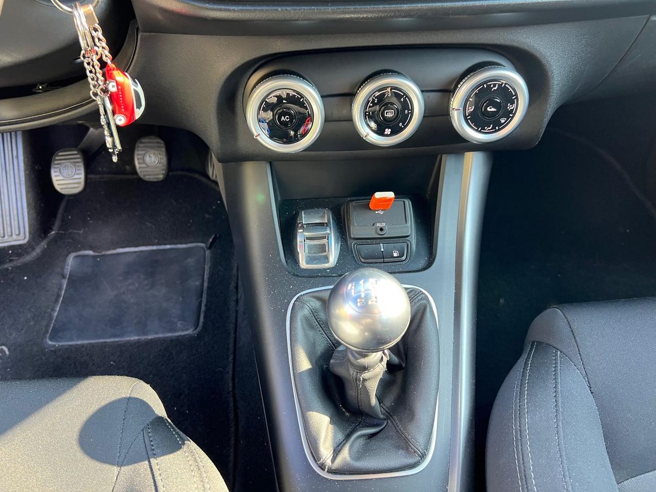 Alfa Romeo Giulietta Distinctive 1.4 Turbo LPG
