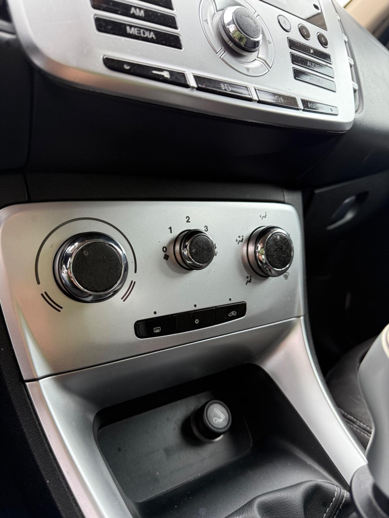 Lancia Delta 1.4 T-Jet 120 CV Platino Ecochic GPL