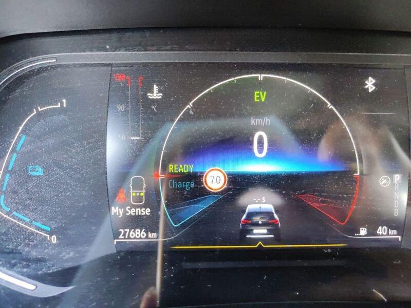 Renault Clio V 2019 1.6 E-Tech hybrid Intens 140cv auto my21