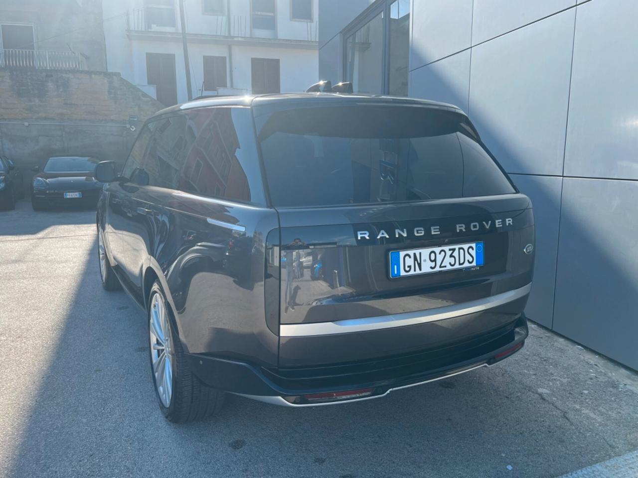 Land Rover Range Rover 4.4 V8 First Edition 530cv - anno 2023 - km 28.000