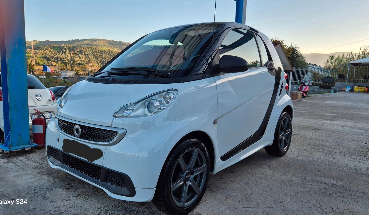 Smart ForTwo 1000 52 kW MHD coupé passion
