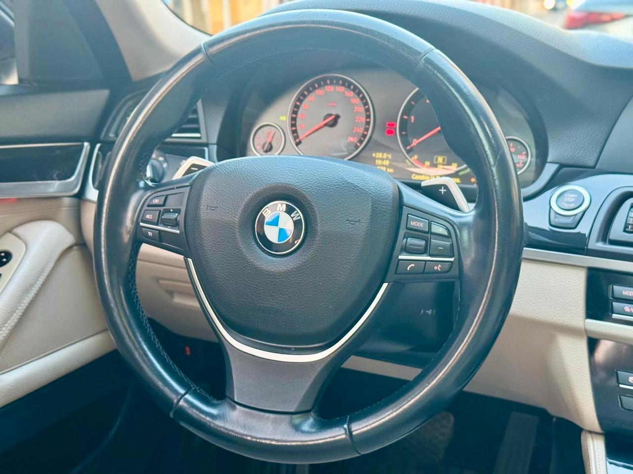 BMW SERIE 5 (F10/F11) 530D 245HP MSPORT - 2011