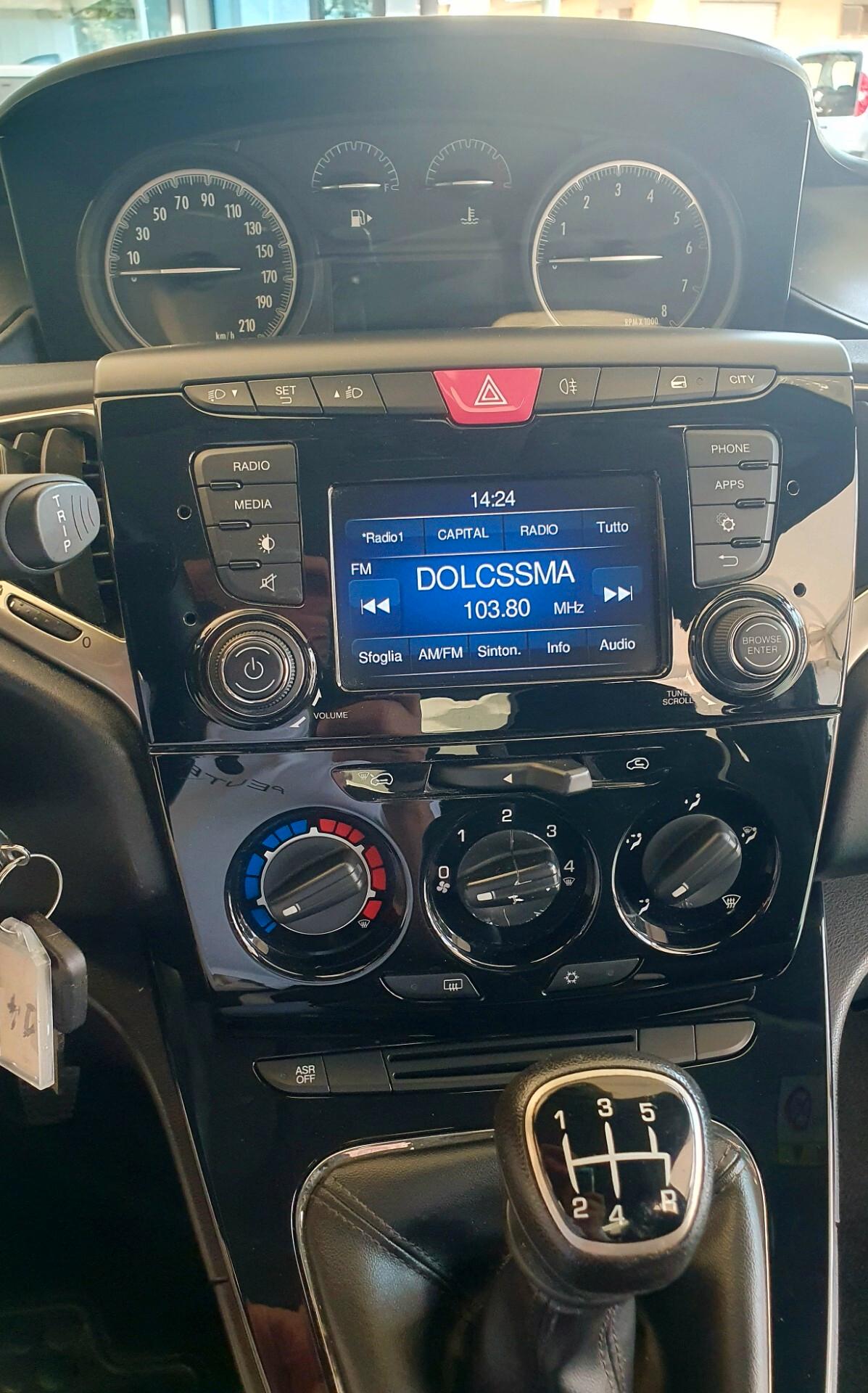 Lancia Ypsilon 1.2 BENZ. - 2017 - KM. 111.000