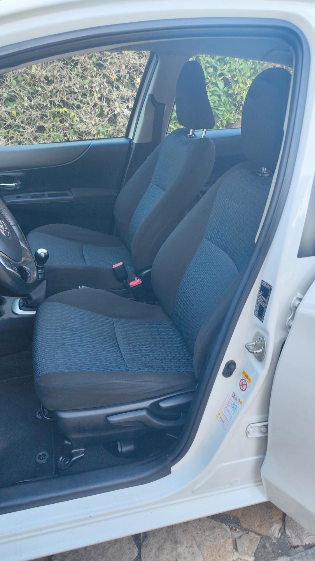 Toyota Yaris 1.4 D-4D 5 porte Lounge