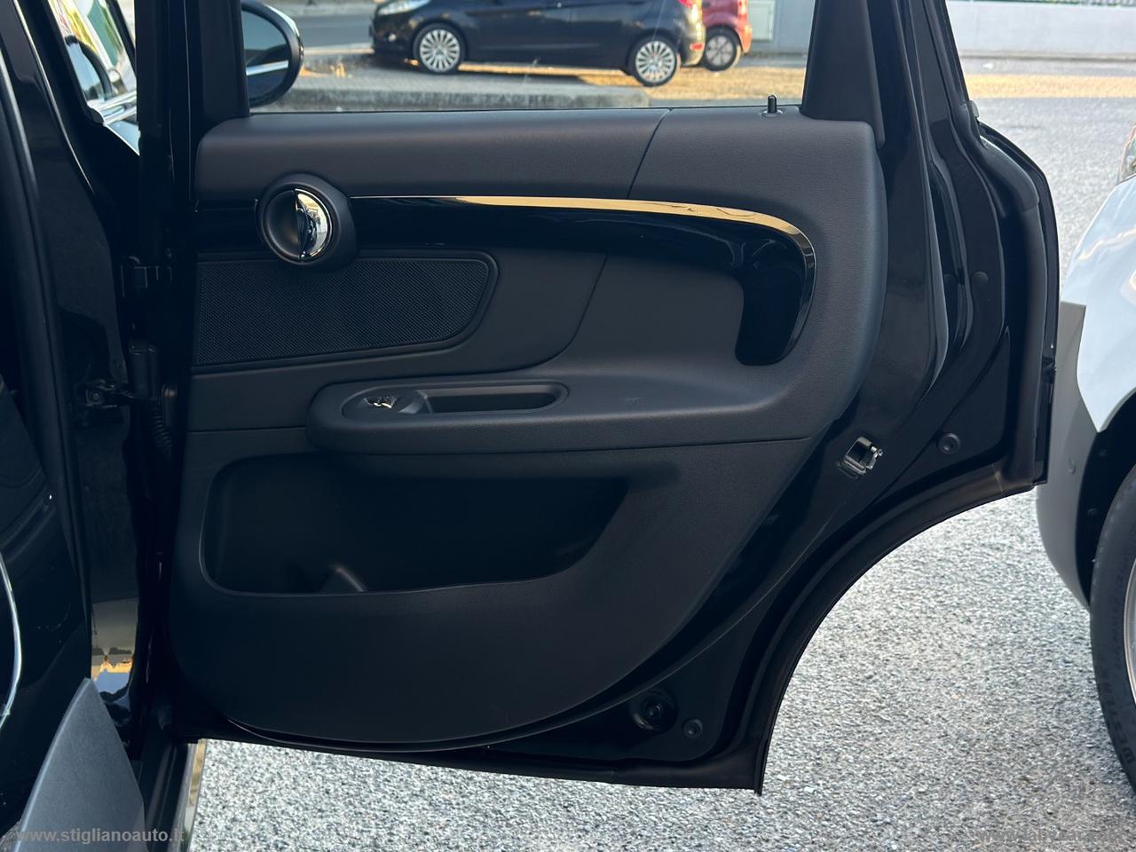 MINI Mini Cooper D Essential Countryman
