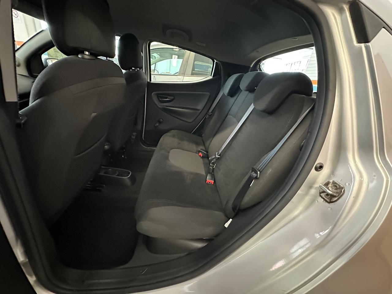 Lancia Ypsilon 1.2 69 CV 5 porte Gold