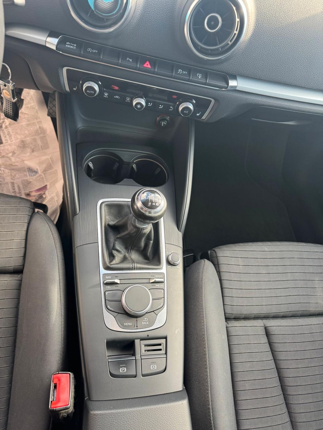 Audi A3 SPB 1.6 TDI ultra Attraction