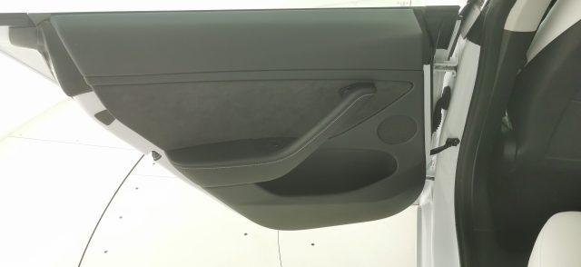 TESLA Model 3 RWD