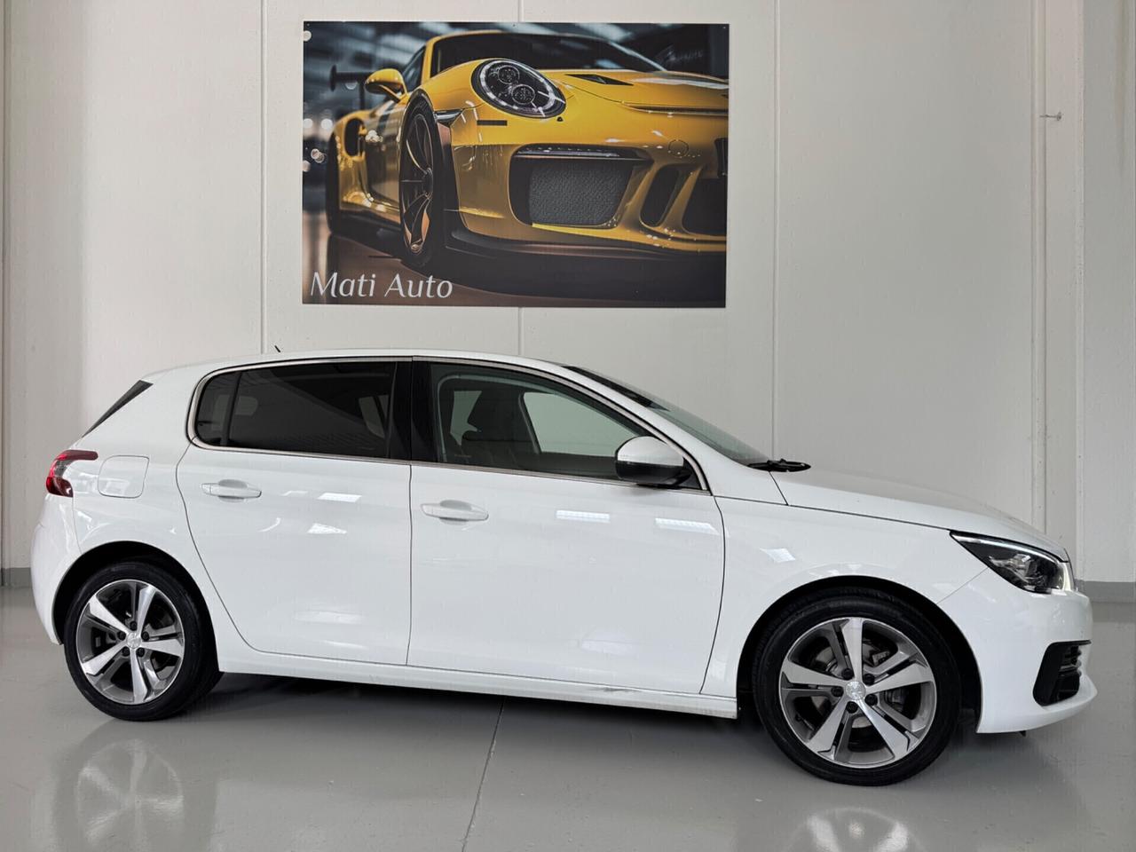 Peugeot 308 BlueHDi 130 S&S Allure