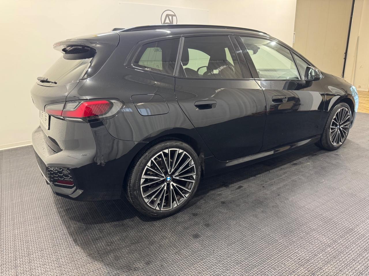 Bmw 2er Active Tourer 218i Msport - FULL!!