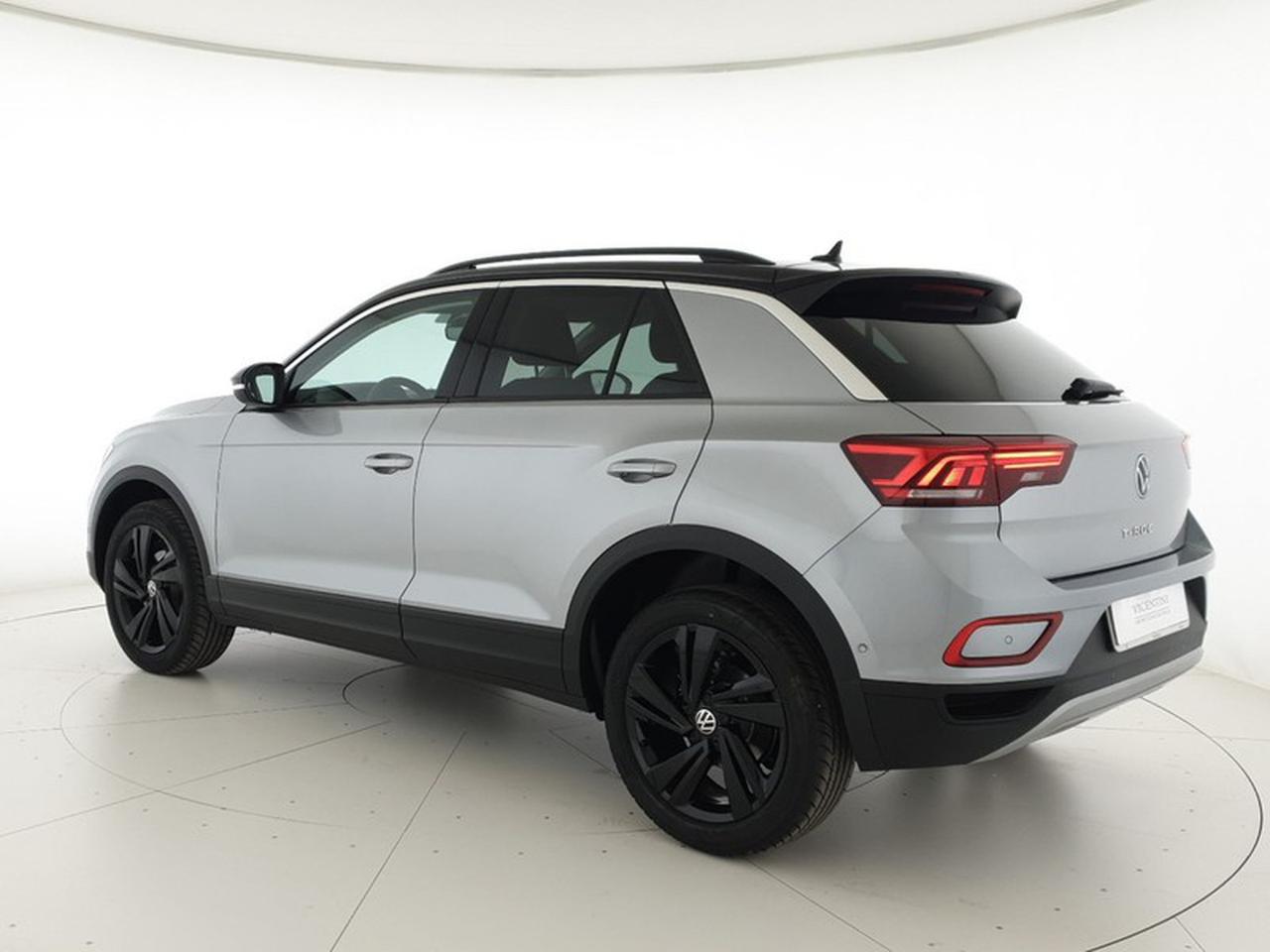Volkswagen T-Roc 1.5 tsi sport dsg