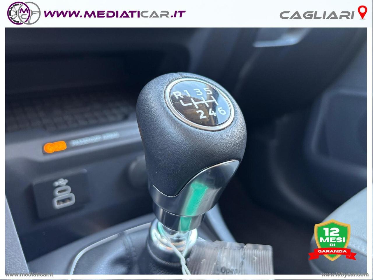 FORD Tourneo Courier 1.0 EcoBoost Titanium