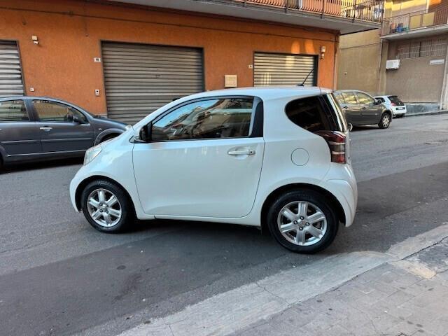 Toyota iQ 1.0 Sol - Cambio Automatico