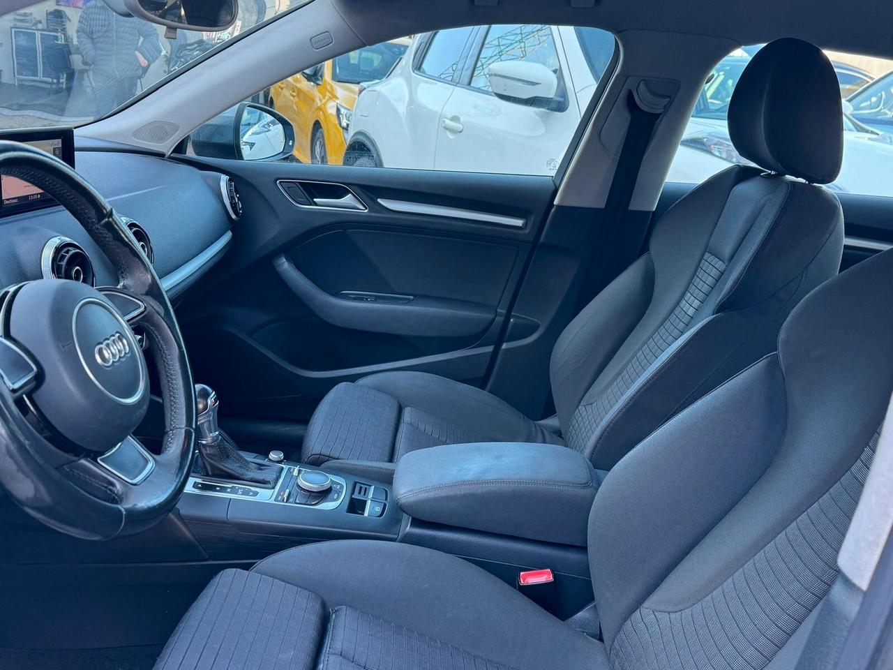 AUDI A3 1.6 TDI 110CV S TRONIC AMBITION NAVI KM156000