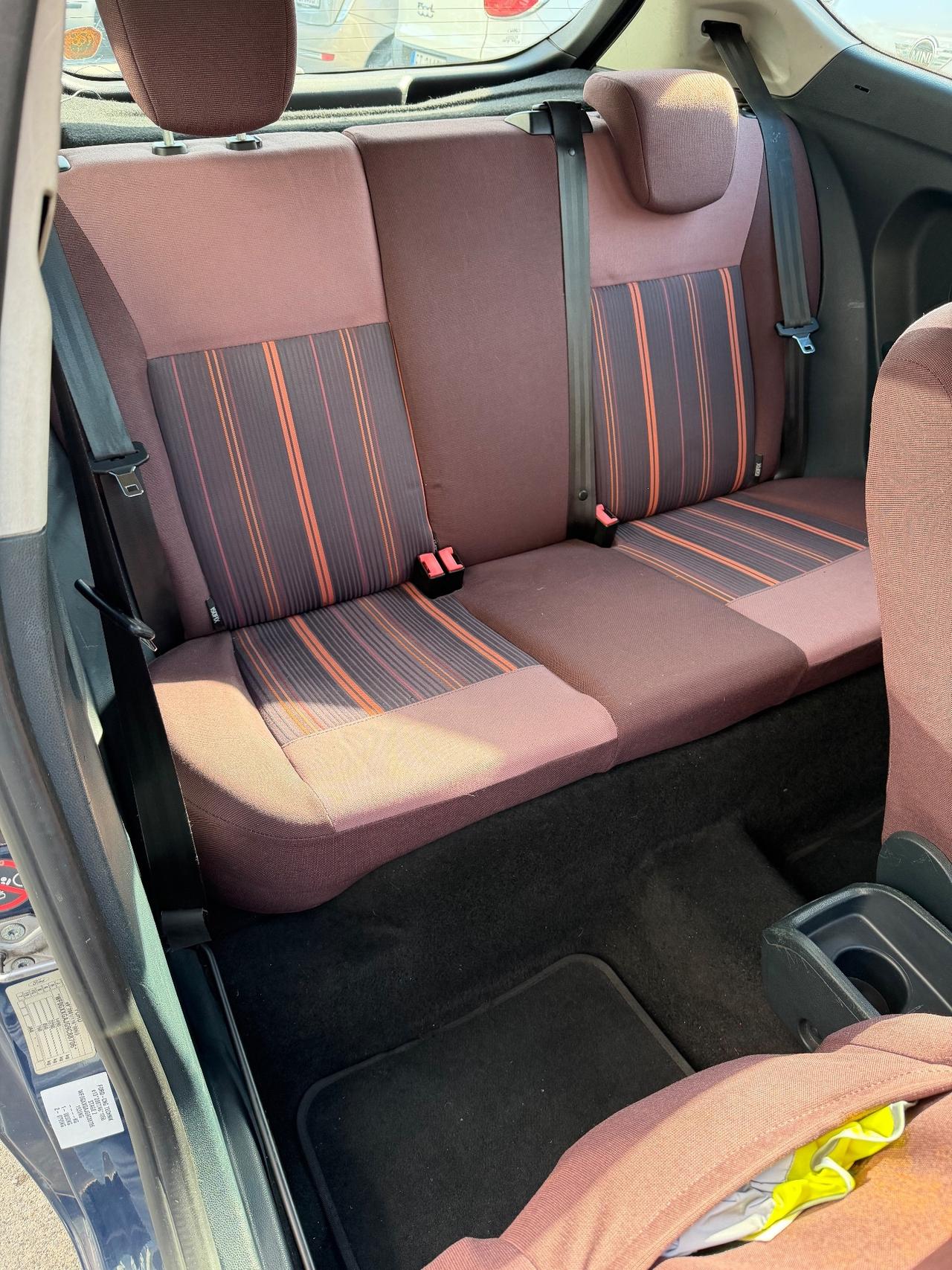 Ford Fiesta 1.4 3 porte Bz.- GPL 2030- Neopatentati