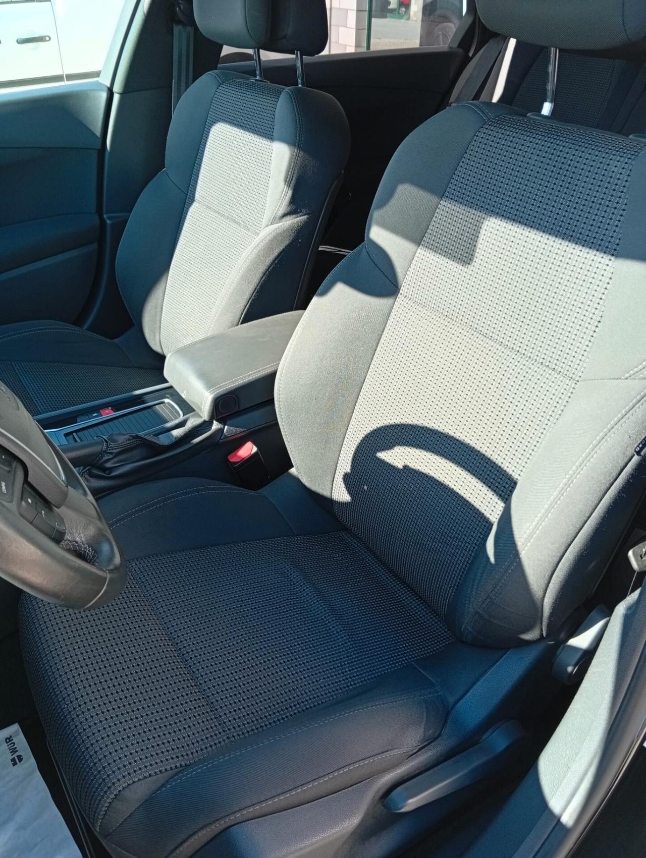 Peugeot 508 BlueHDi 120 EAT6 S&S SW Allure