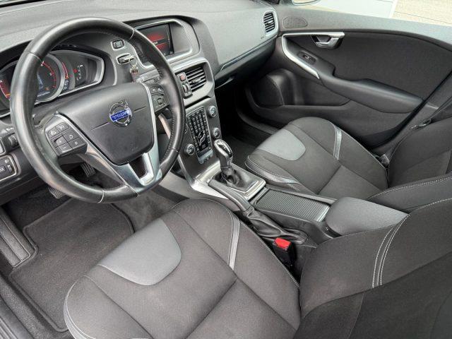 VOLVO V40 D2 2.0 120cv Geartronic Momentum DISTRIB. OK-BOLLO