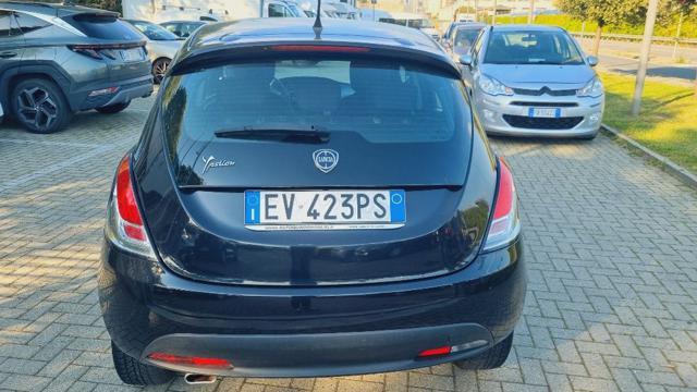 LANCIA Ypsilon 1.2 69 CV 5 porte Silver