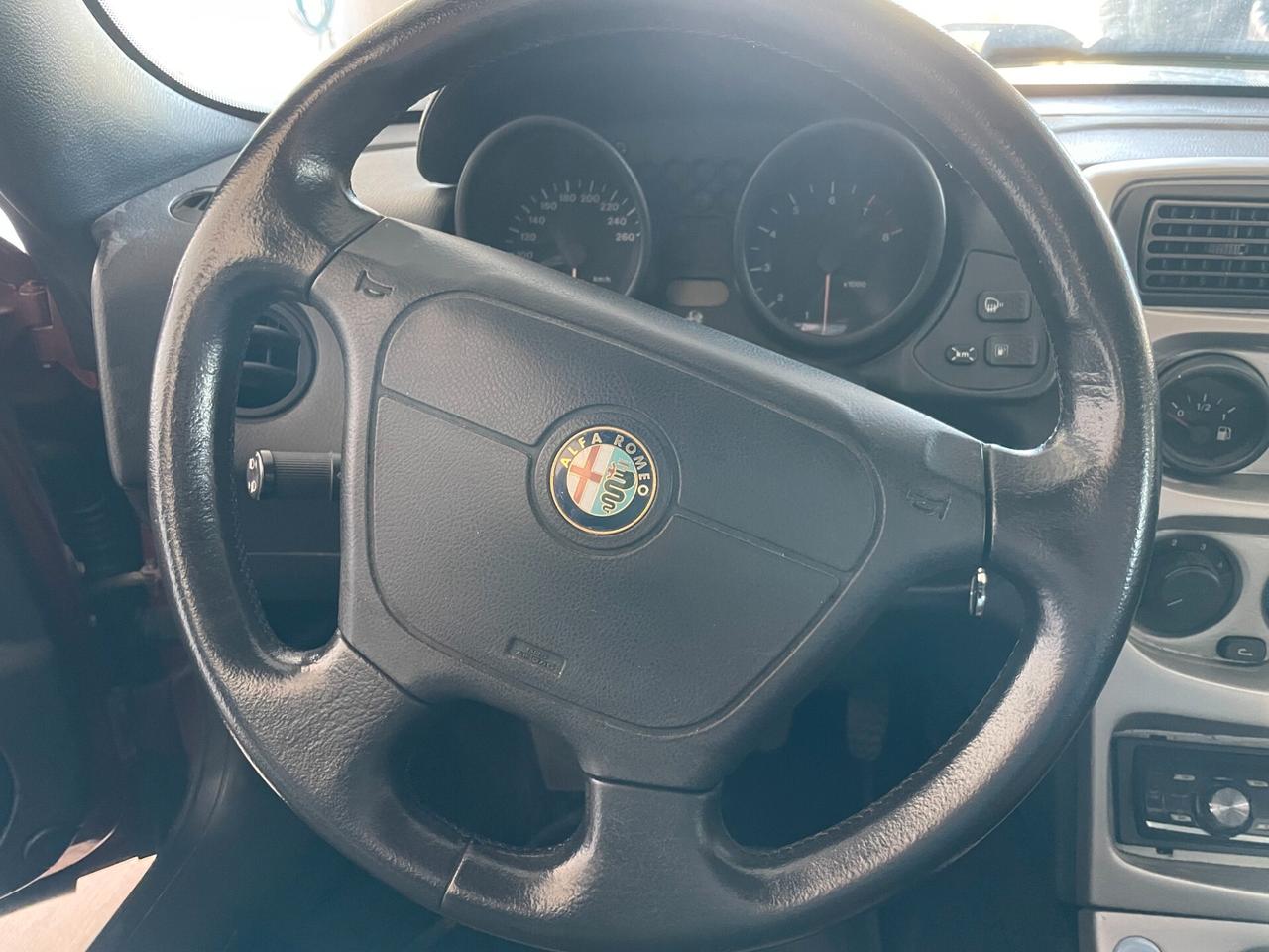 Alfa Romeo GTV Spider 2.0i 16V Twin Spark cat L