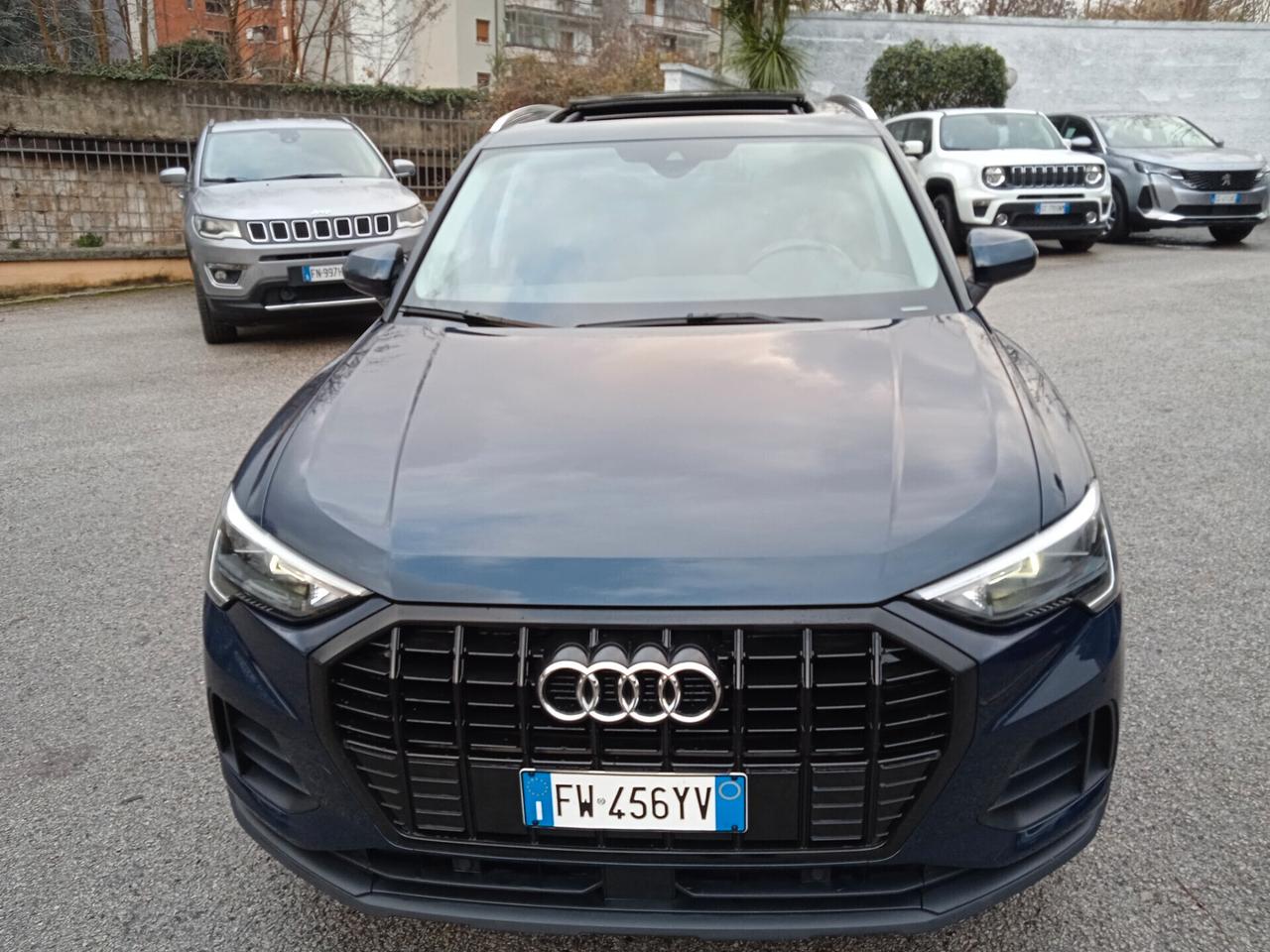 Audi Q3 / 2.0 TDI S tronic Advanced TETTO APRIBILE,