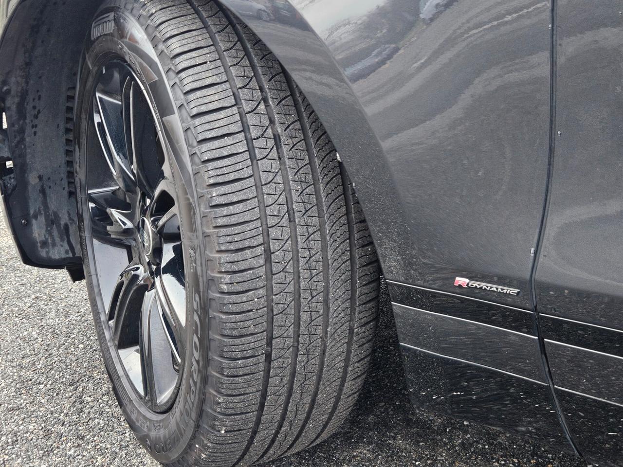 Range Velar 3.0D l6 300 CV R-Dynamic HSE STRAFULL