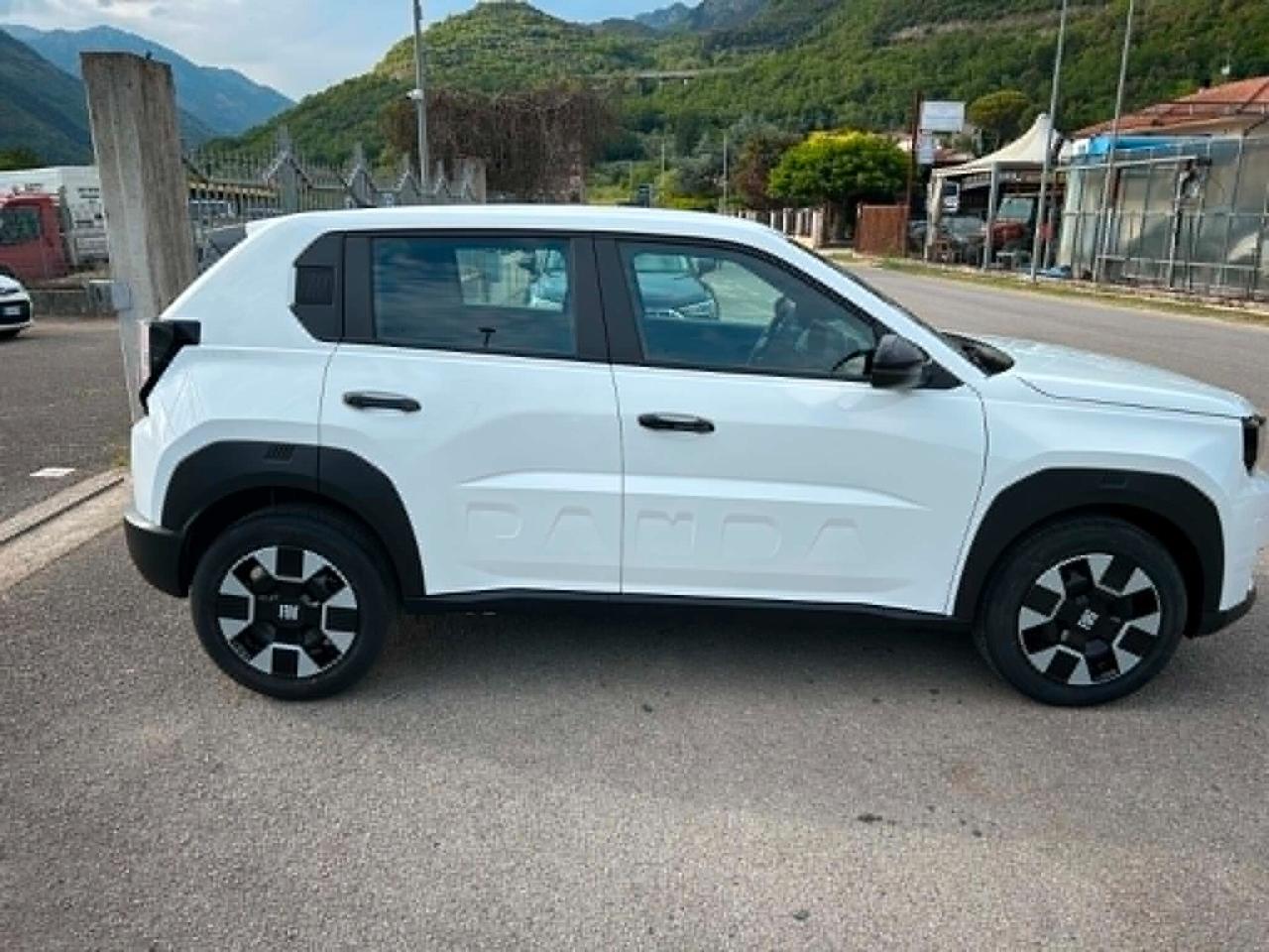 Fiat Grande Panda 1.2 100 CV S&S Business A NOLEGGIO