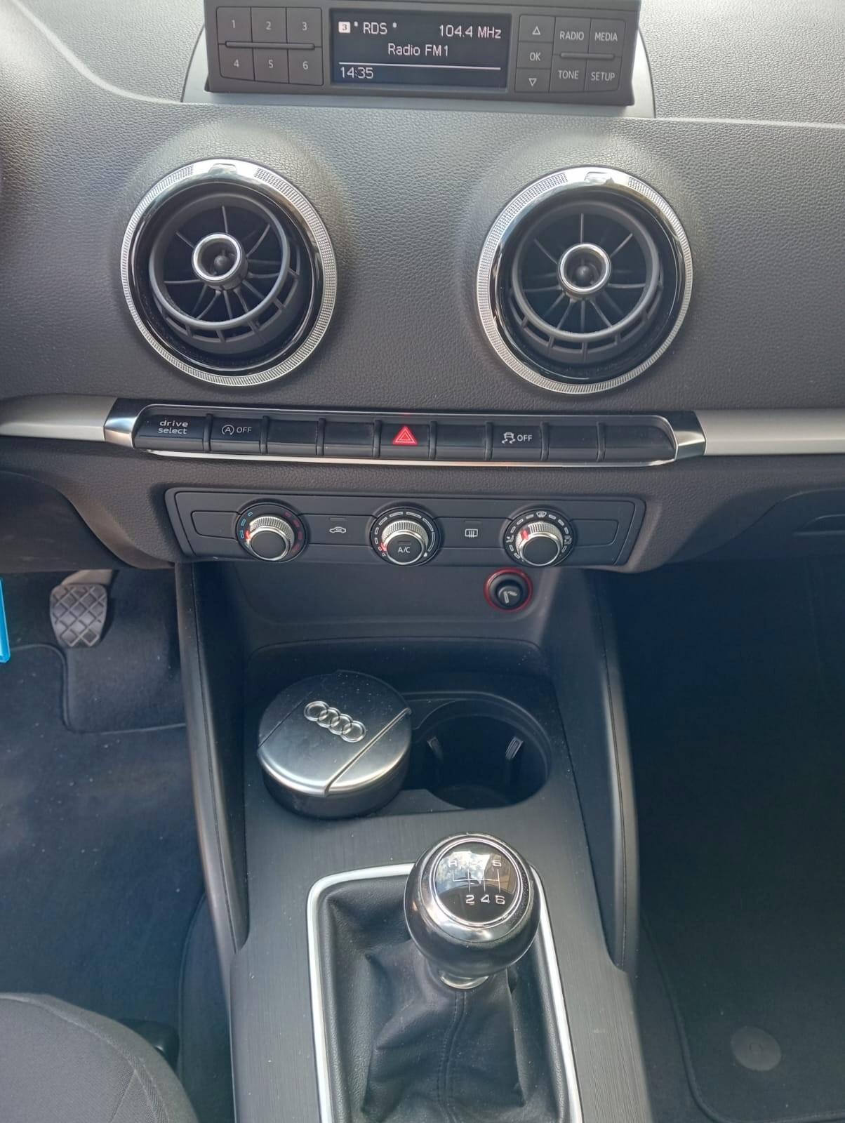 Audi A3 1.6 TDI Ambition 105 CV