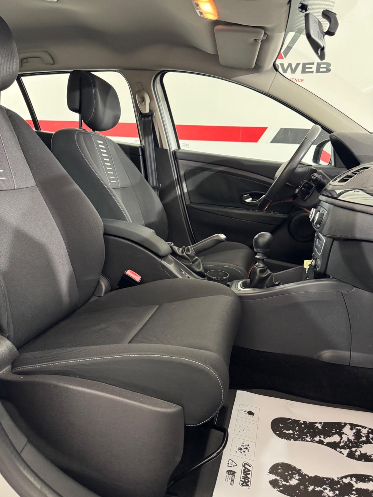 Renault Megane Mégane 1.6 SporTour Attractive