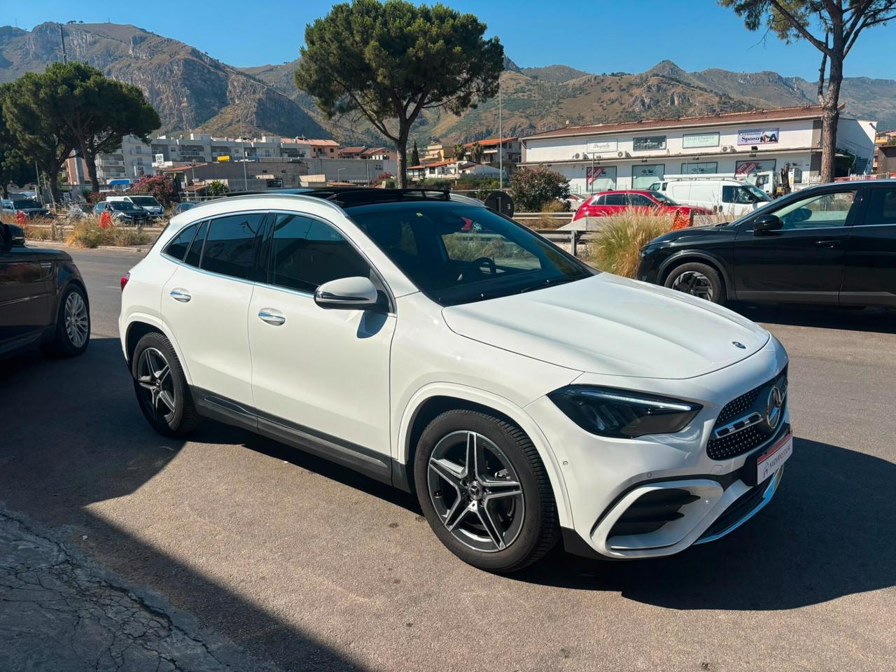 Mercedes-benz GLA 200 Mercedes 200d AMG Line Premium Plus Auto