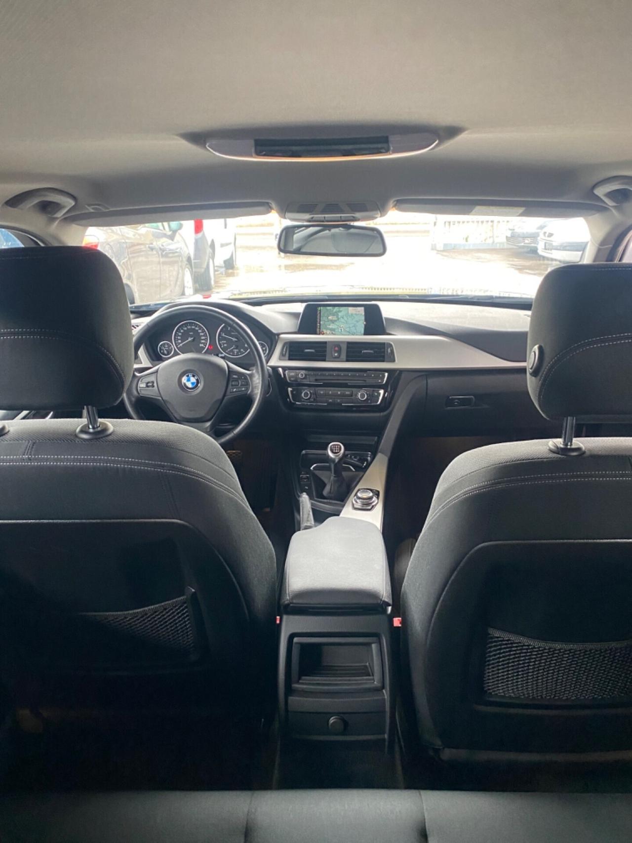 Bmw 318d Fine 2015 Full Navi Led