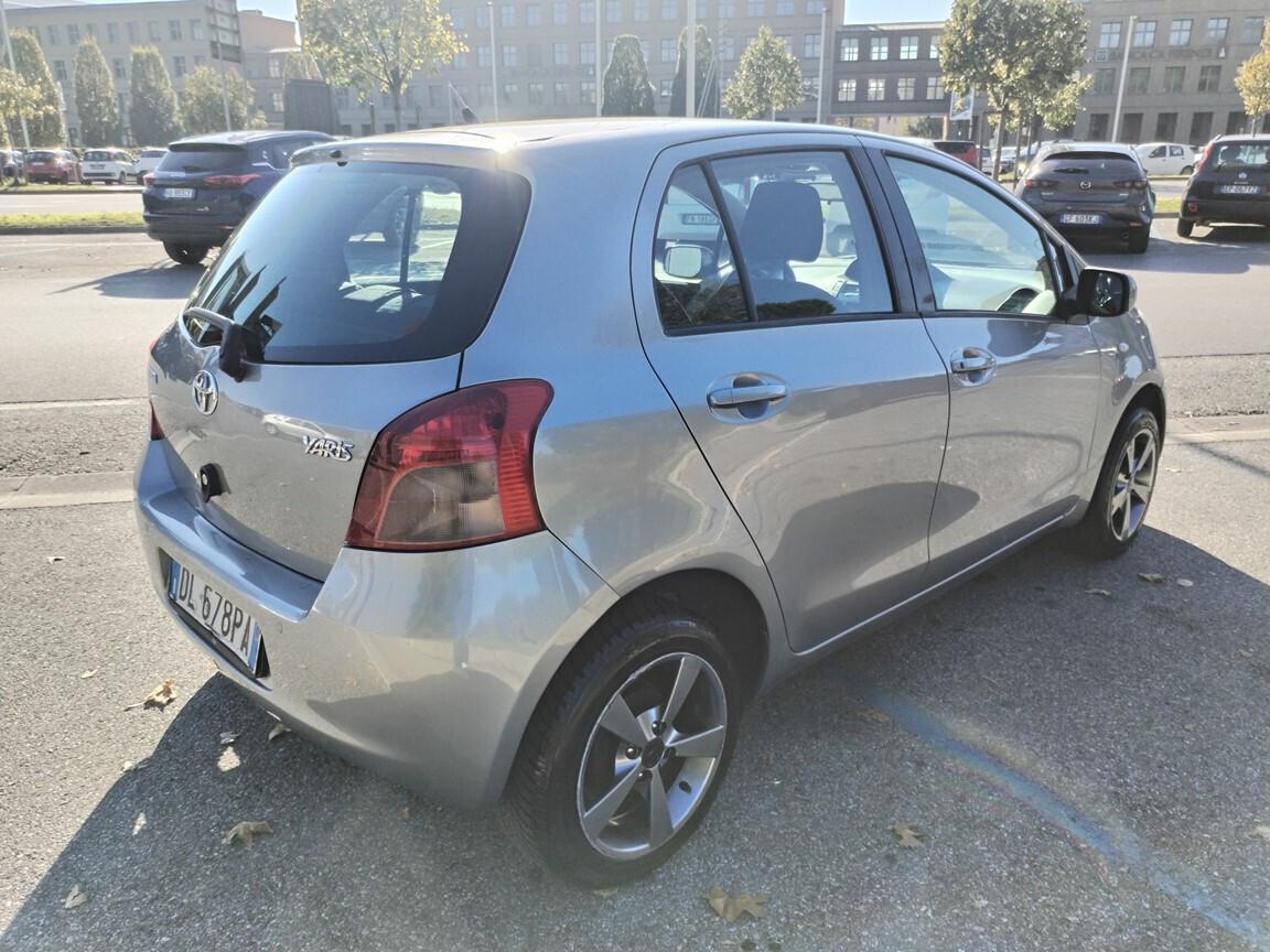 Toyota Yaris 1.0 5 porte 10/2007 km 140000 tagliando pre-consegna