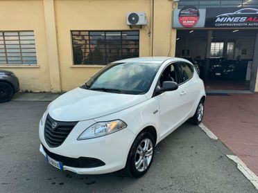 Lancia Ypsilon Anno 2014 0.9 Benz/Metano 85 CV 5 porte