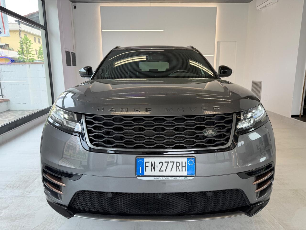 Range Rover Velar 2.0D I4 240 CV R-Dynamic HSE