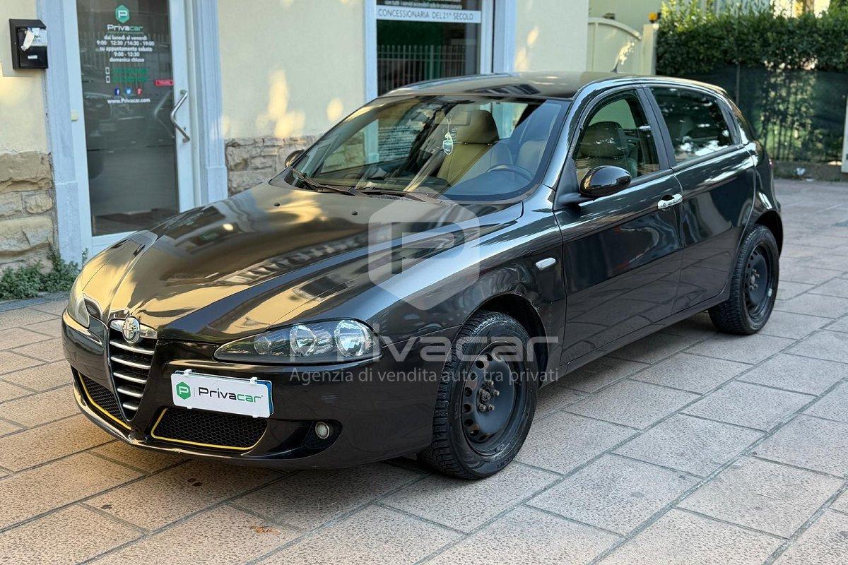 ALFA ROMEO 147 1.9 JTD M-JET 16V 5 porte Black Line