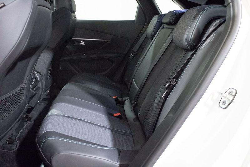 Peugeot 3008 BlueHDi 130cv EAT8 Allure Pack
