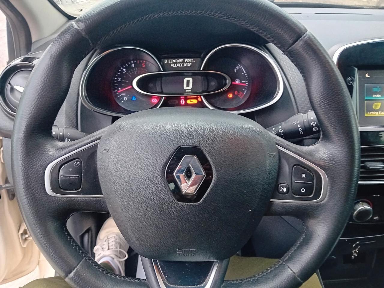 Renault Clio dCi 8V 90CV EDC Start&Stop 5 porte Energy Intens