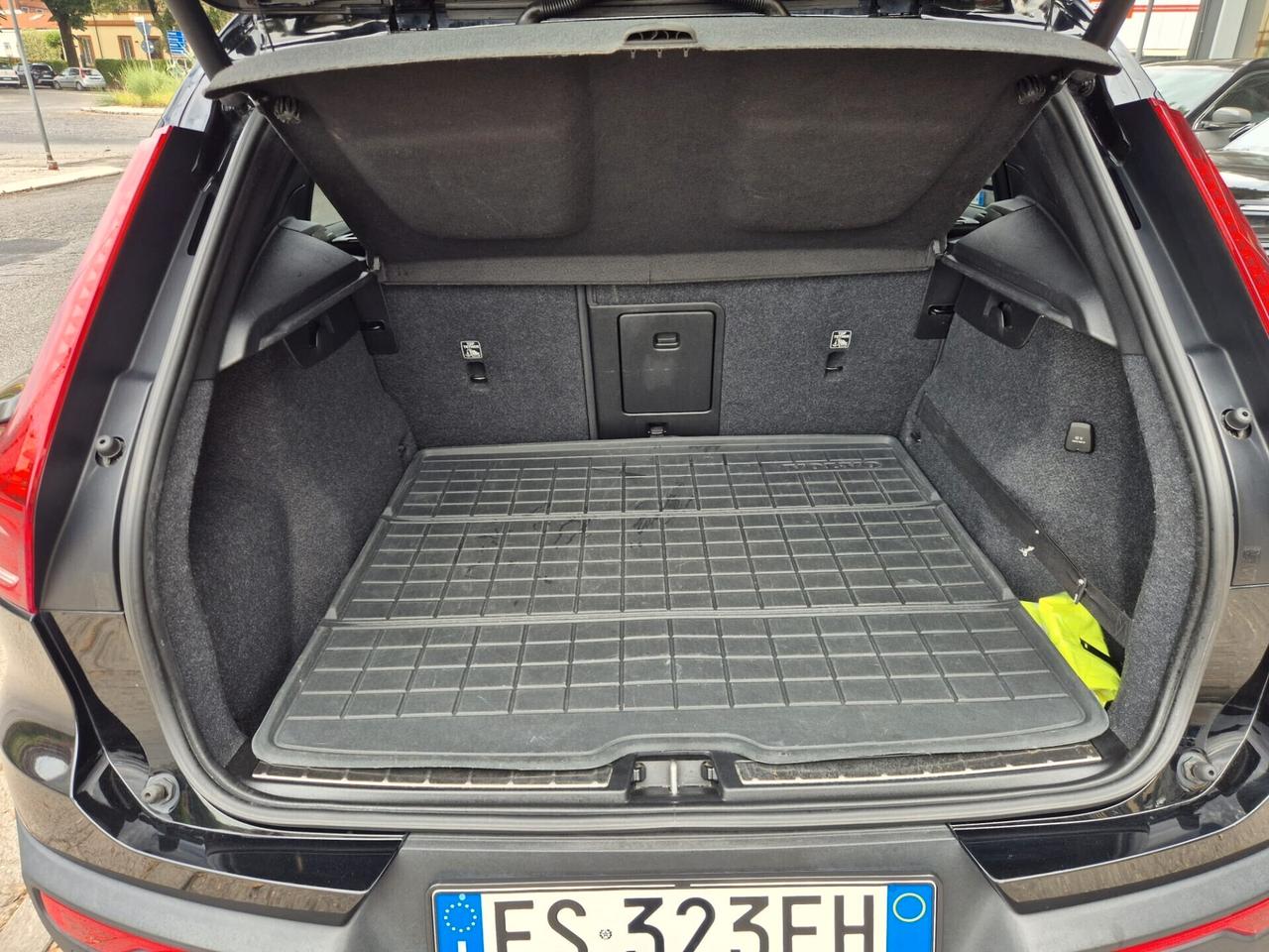 Volvo XC40 D4 AWD Geartronic R-design