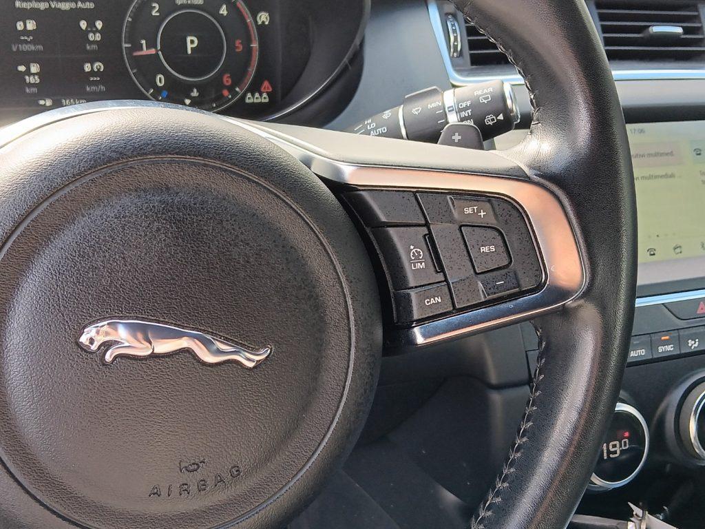 JAGUAR E-Pace (X540) E-Pace 2.0D 150 CV A...