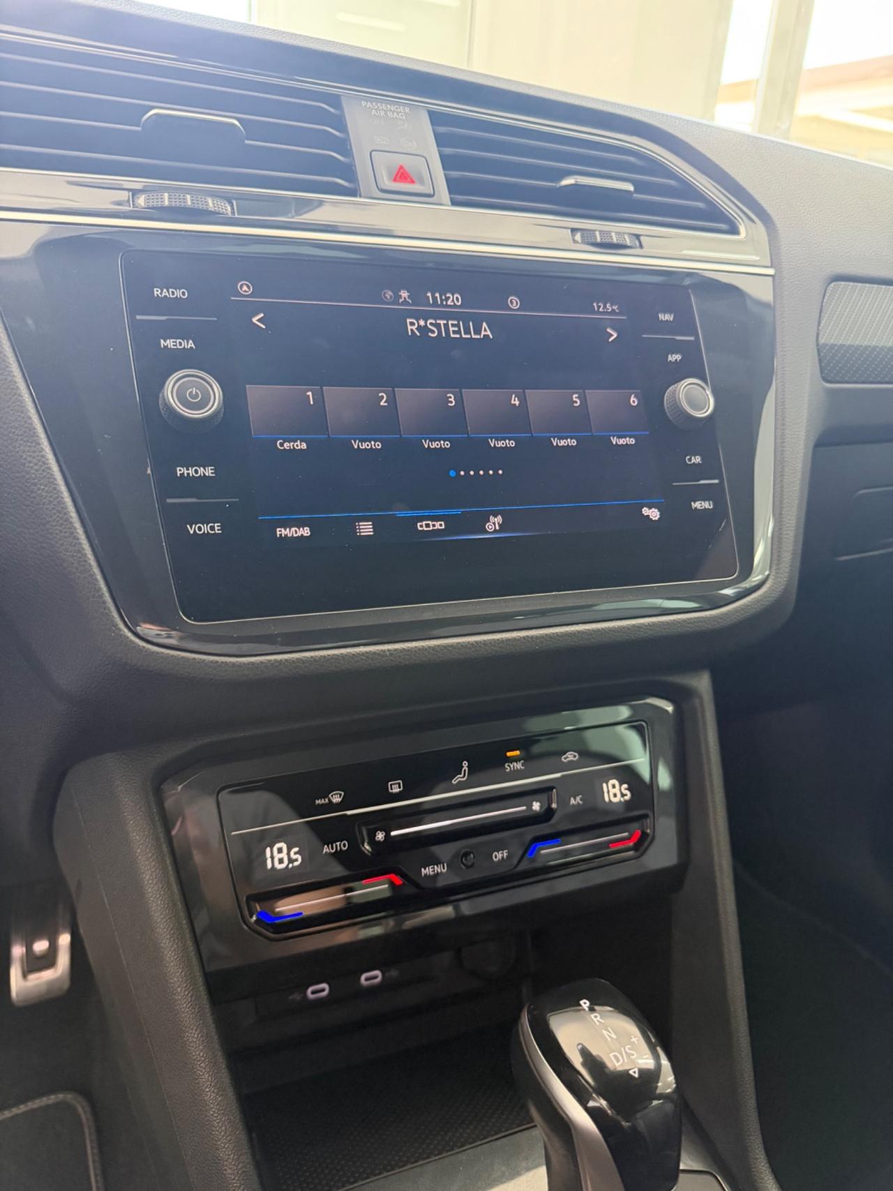 VW Tiguan 2.0 TDI 150 CV SCR DSG R-Line FINANZIABILE