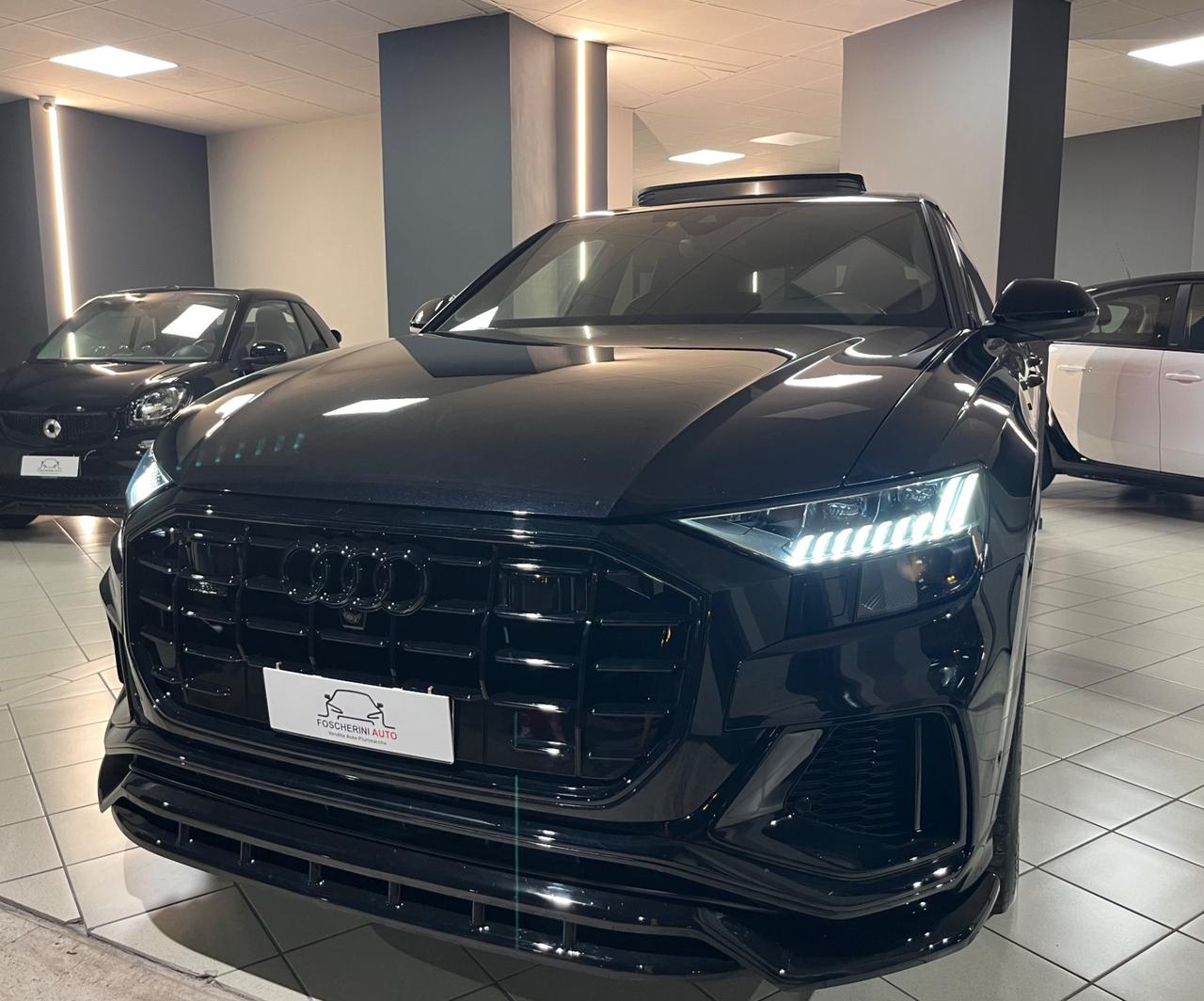 Audi Q8 45 TDI quattro S-Line Matrix/Tetto iva ESPOSTA!!