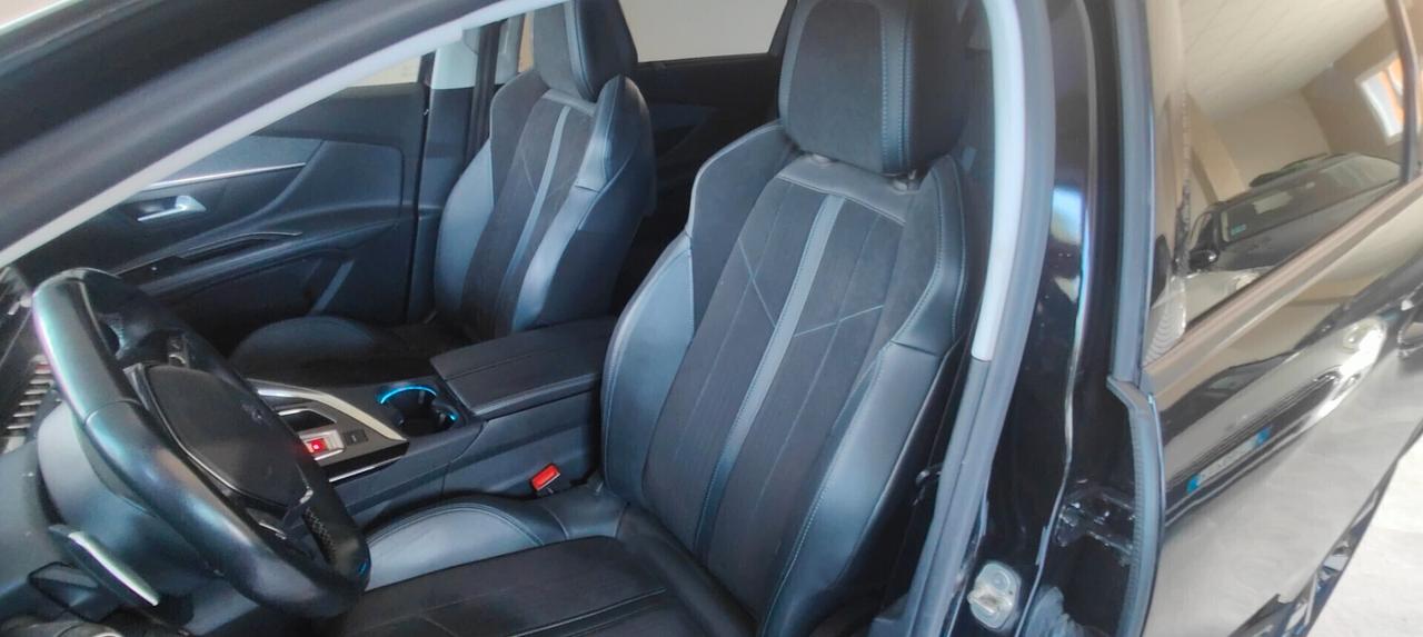 Peugeot 5008 BlueHDi 130 S&S EAT8 Crossway