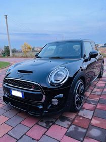 MINI Cooper SD 2.0 Cooper SD aut. 5 porte Pacc. John Cooper Works