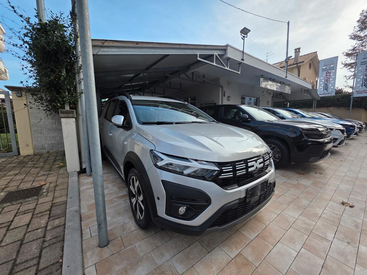 Dacia Jogger 1.0 TCe GPL 100 CV 5 posti Essential