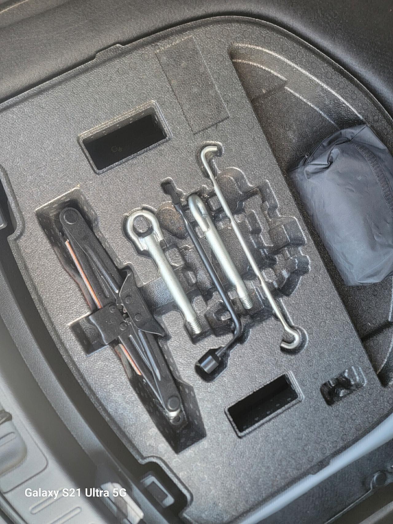 Toyota Corolla Touring 1.8 Hybrid