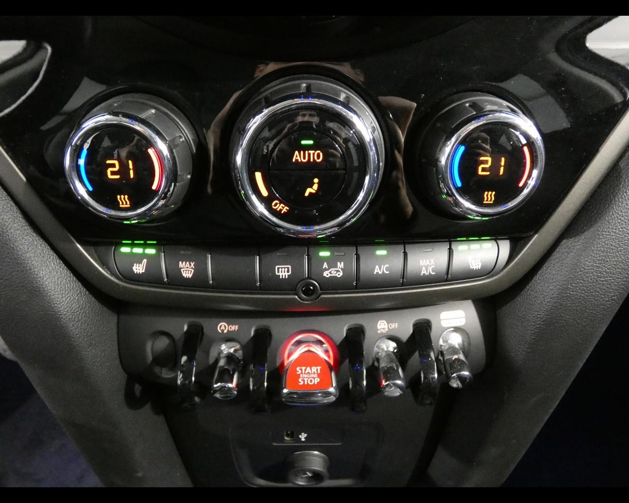 MINI Mini Countrym.(F60) - Mini 1.5 Cooper Business Countryman