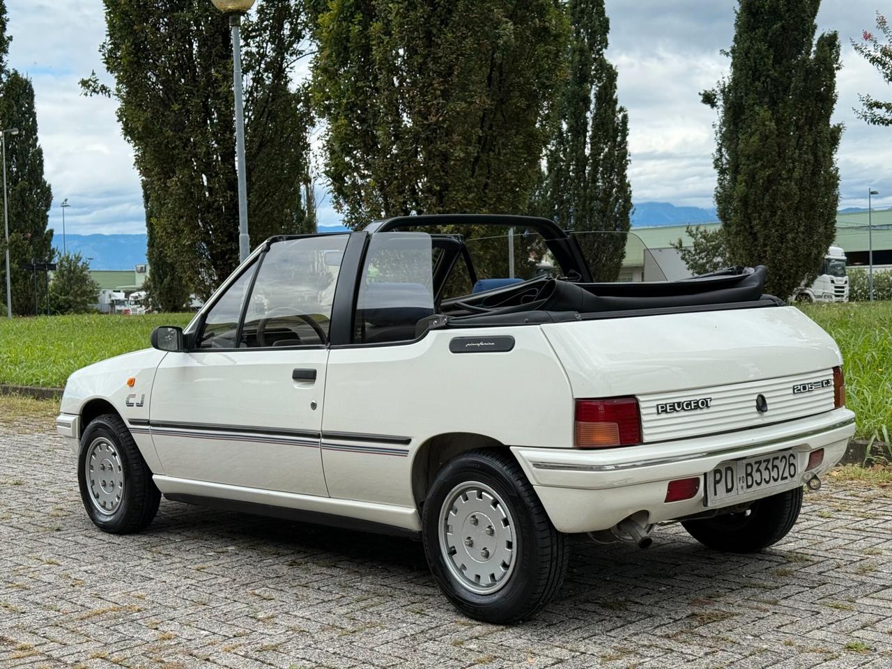 Peugeot 205 1.1i cat Cabriolet CJ